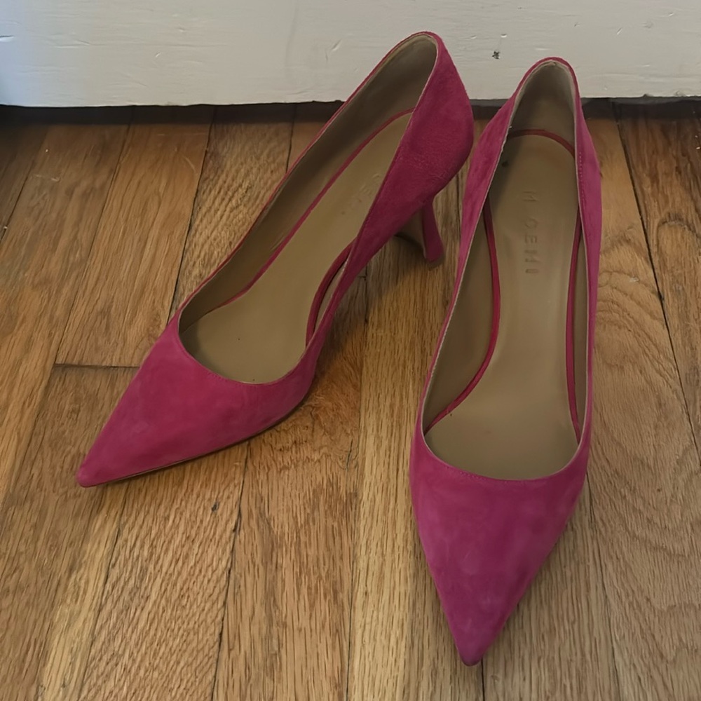 M. Gemi Fuschia Suede pumps - cute and in good used condition.